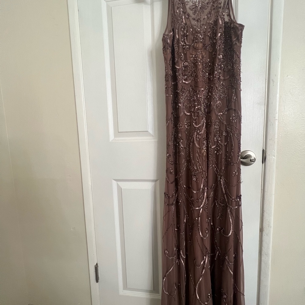 Long dress, size 6 ( M)